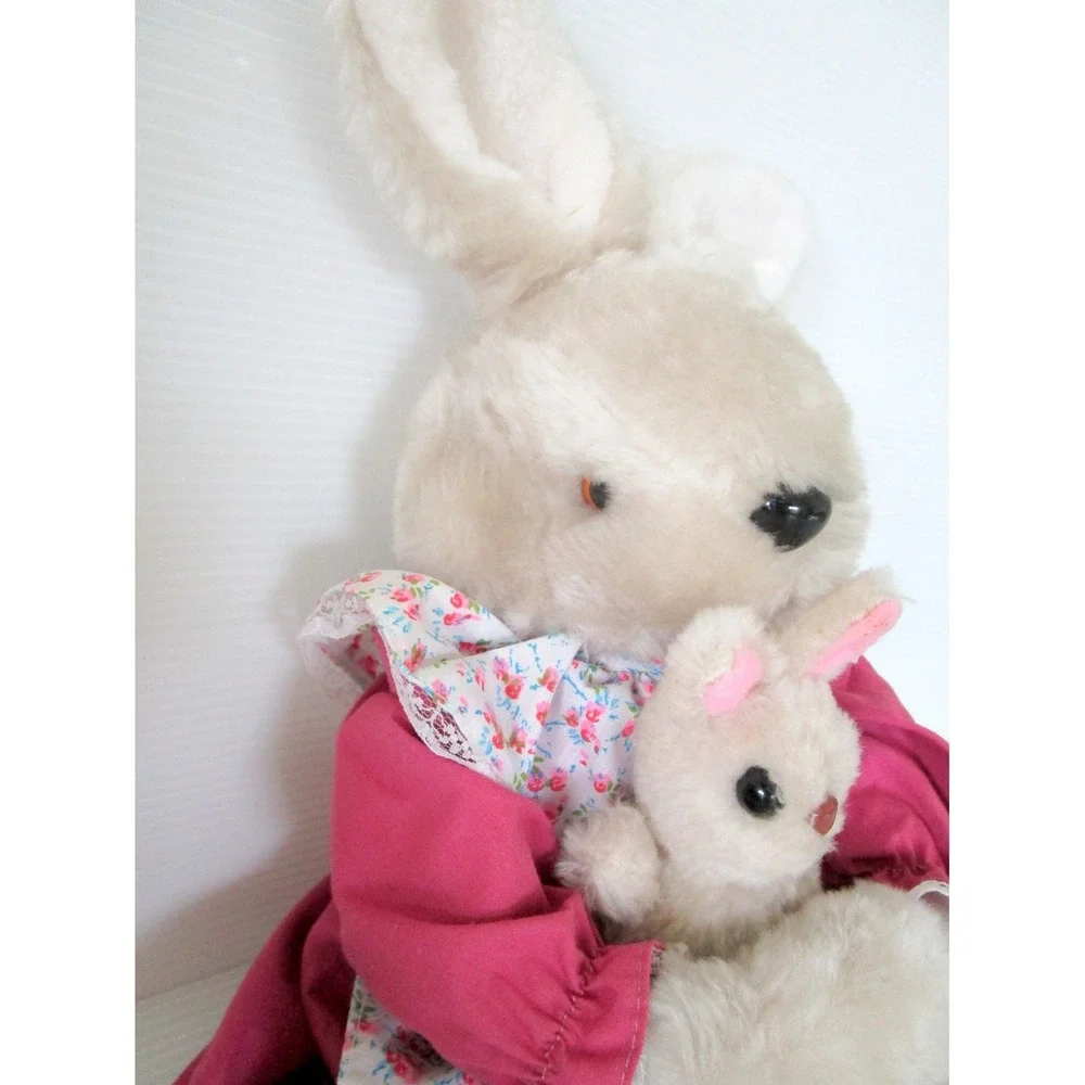Vintage Chadwick Miller Stuffed Plush Bunny Rabbit Mama Holding Baby Easter 1986